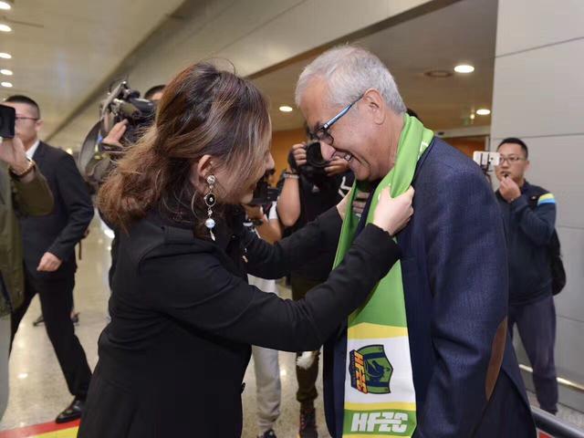 这是一部形式精美的历史剧，是他最吸引人的作品之一
